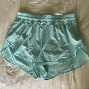 Lululemon set- Light blue size 4 high waisted LikeNewPink tank top size 2